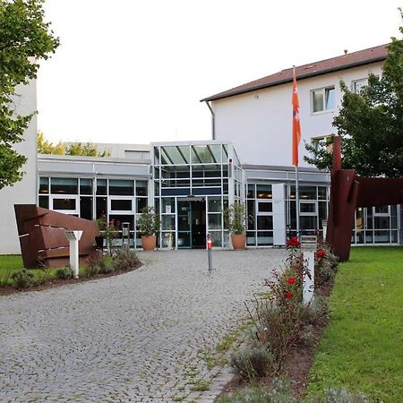 Campus.Guest Hotel Stuttgart Exterior foto